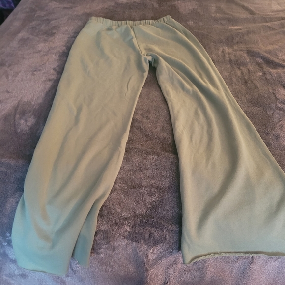 Off The Shoulder 2 Piece Set Size XL NWT - Picture 9 of 10